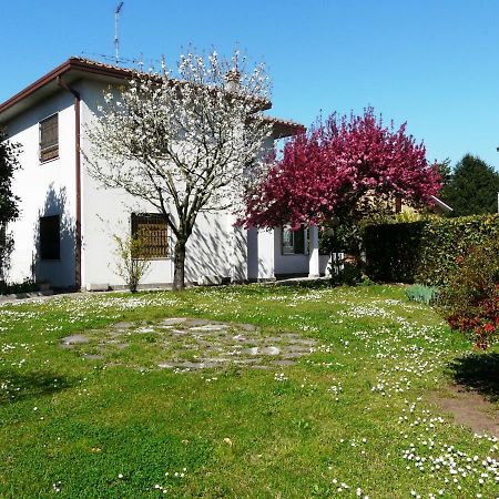 In Giardino B&B Cassina de' Pecchi Exterior photo
